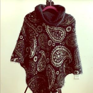 Paisley Poncho Wool